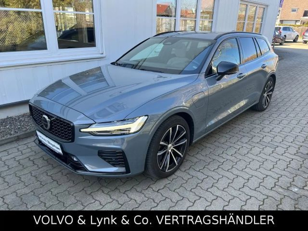 Volvo V60 AWD T8 Recharge Ultimate Dark