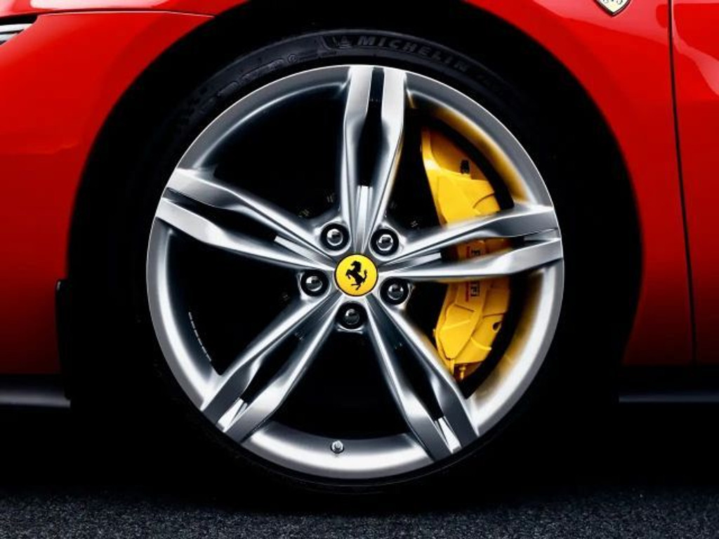 Ferrari 296