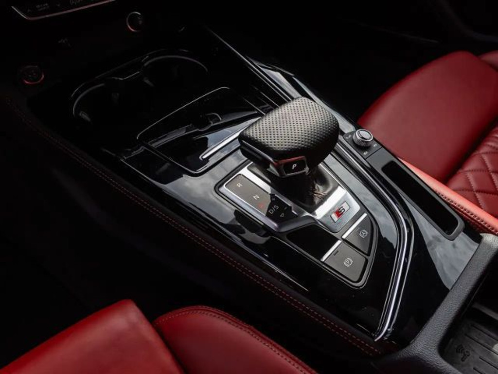 Audi S4