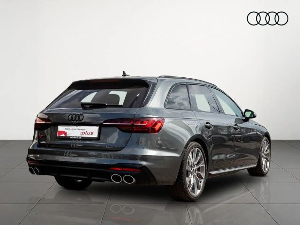 Audi S4
