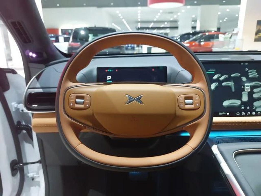 Xpeng G9