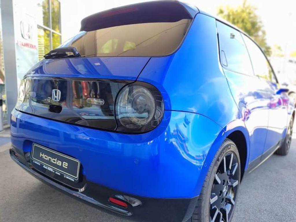 Honda e