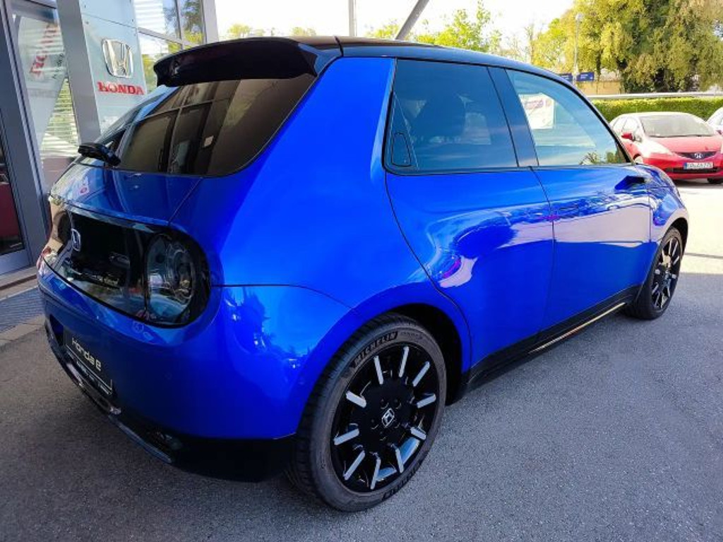 Honda e