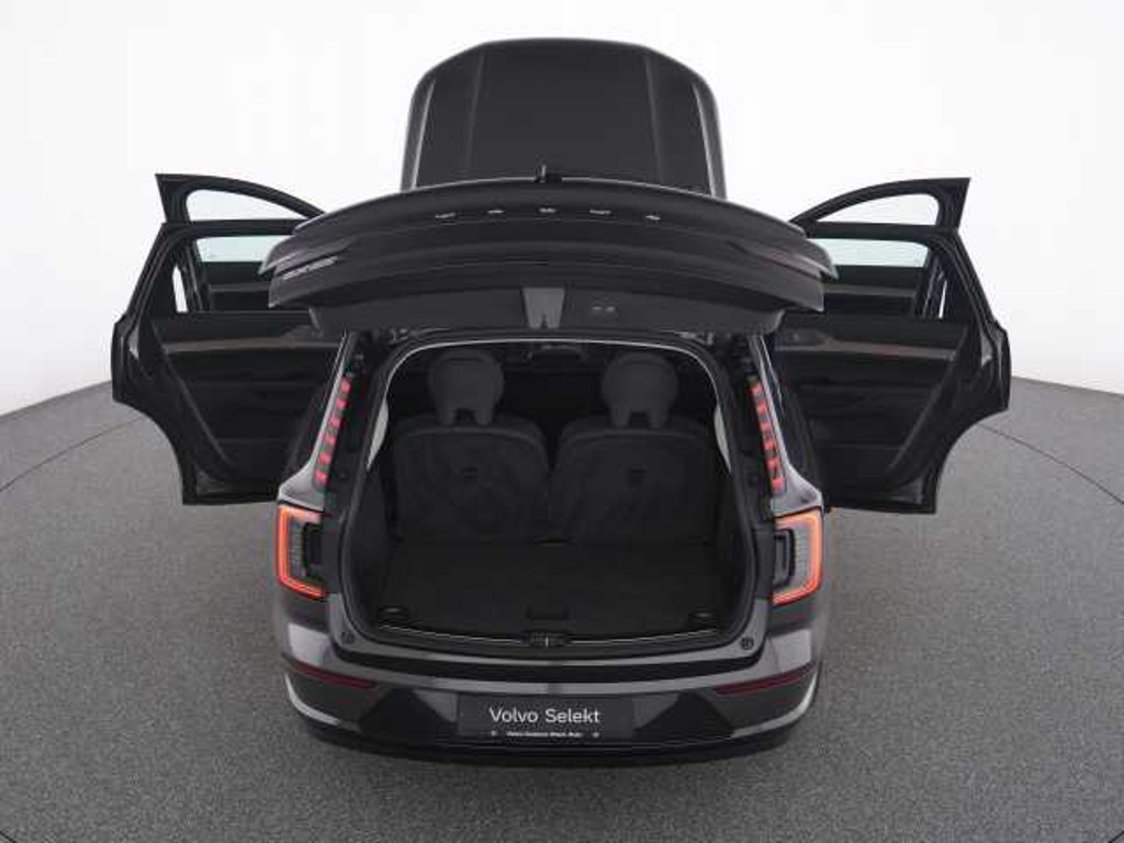 Volvo EX90