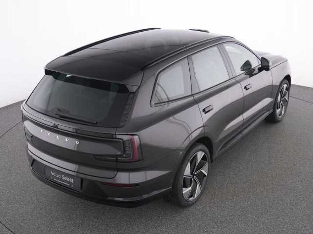 Volvo EX90