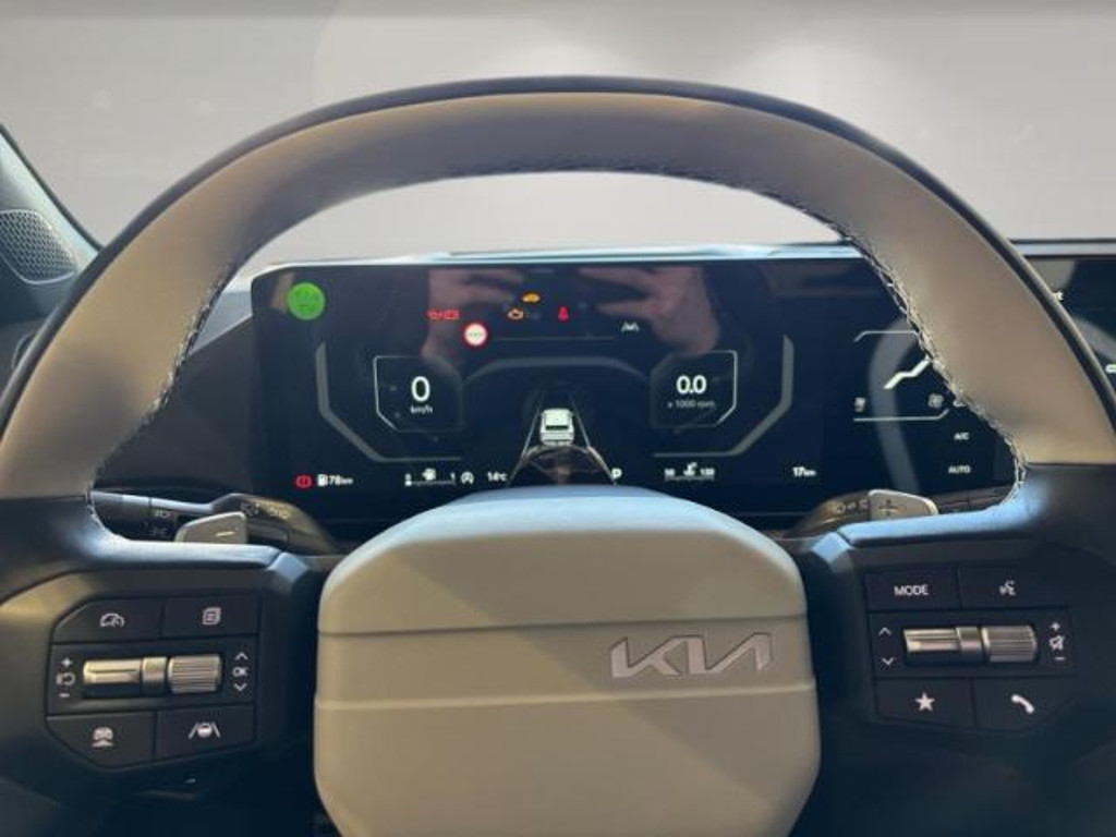 Kia K4