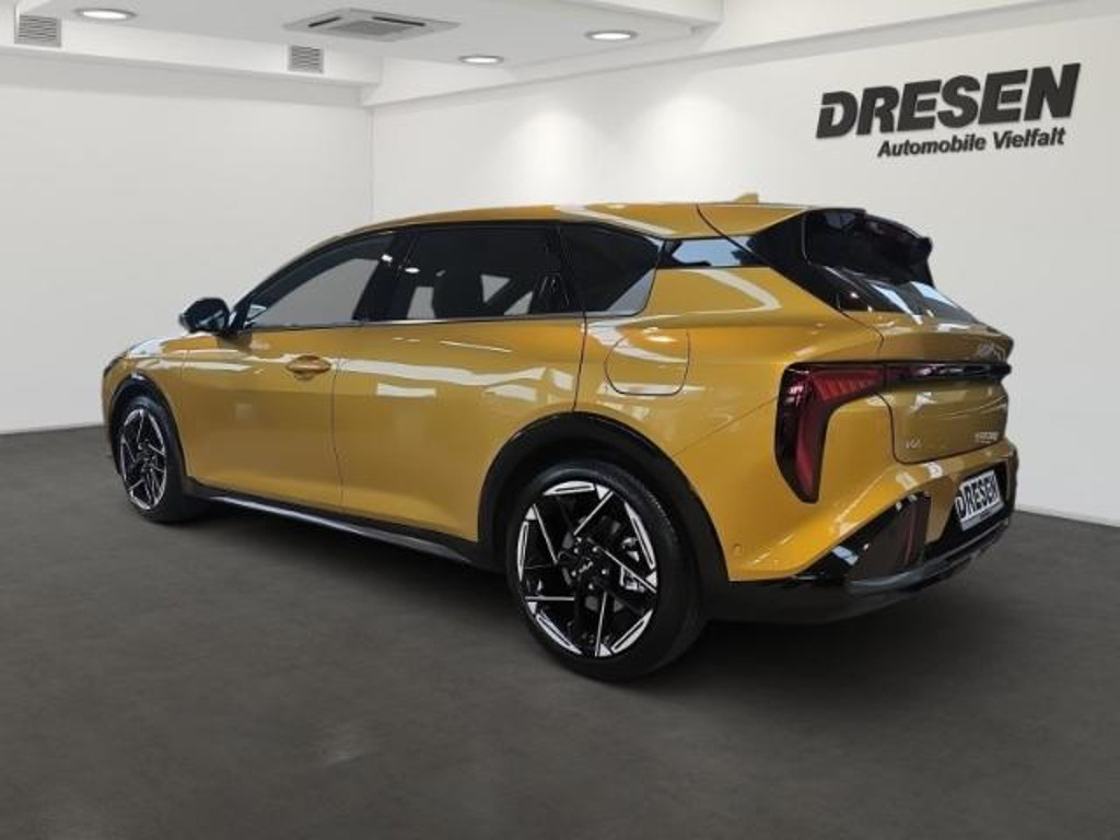 Kia K4