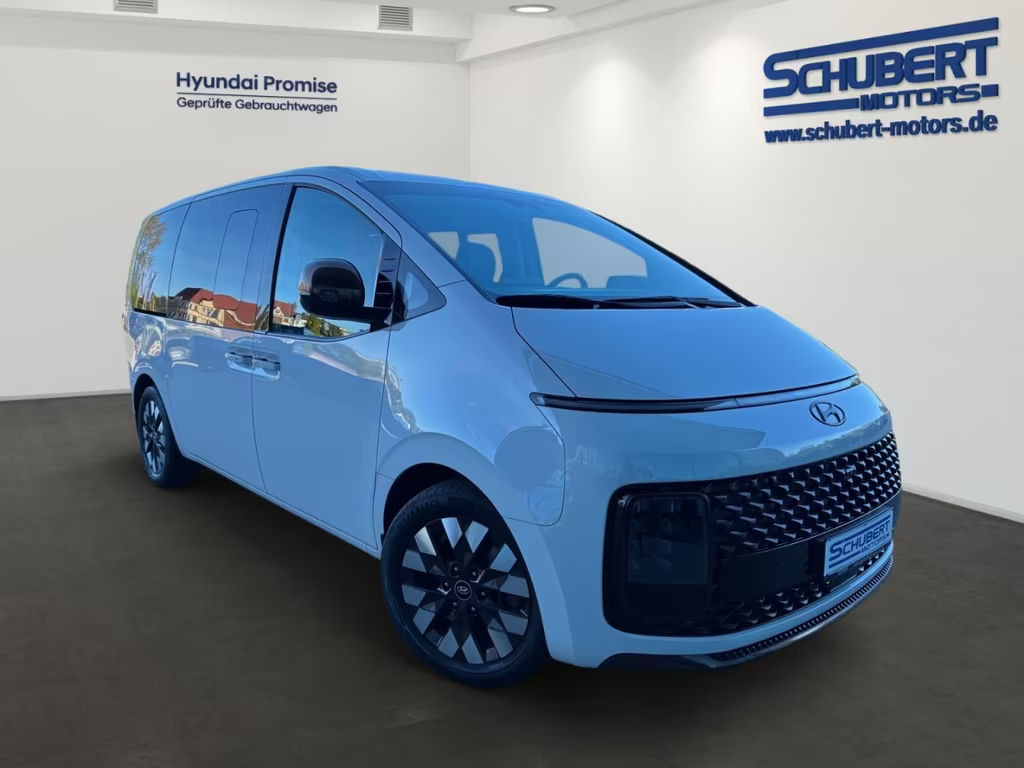 Hyundai Staria Signature Vierwielaandrijving