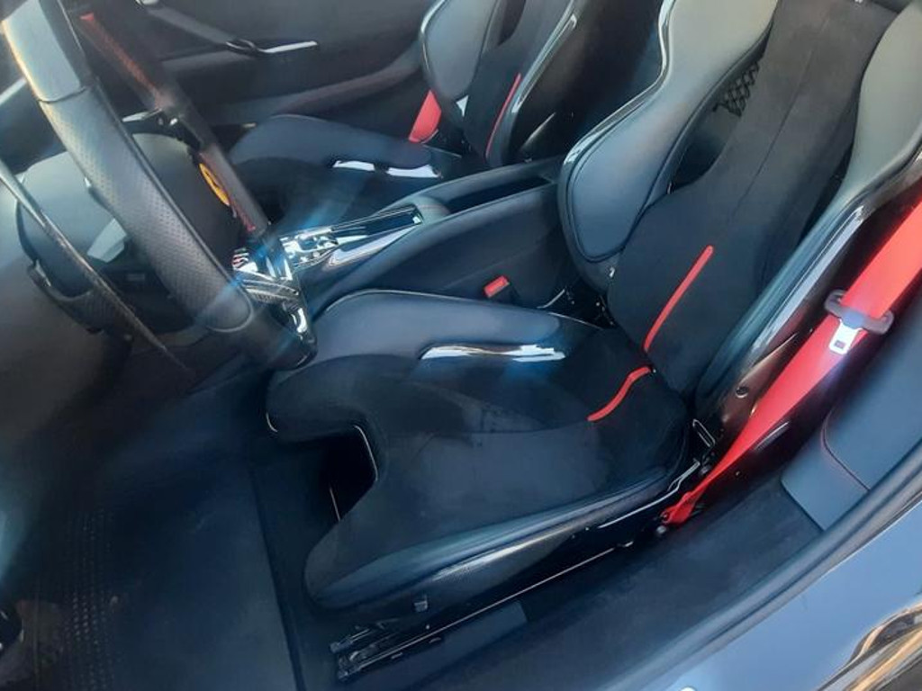 Ferrari 296