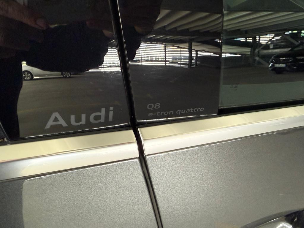Audi Q8 e-tron
