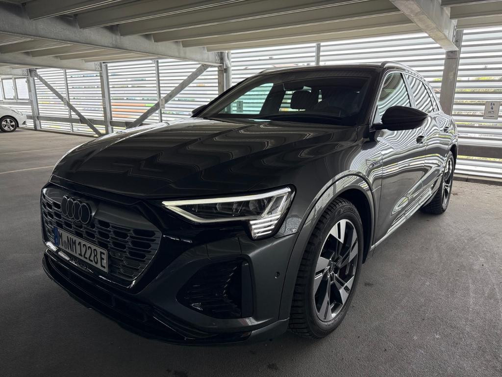 Audi Q8 e-tron Quattro S-Line 50