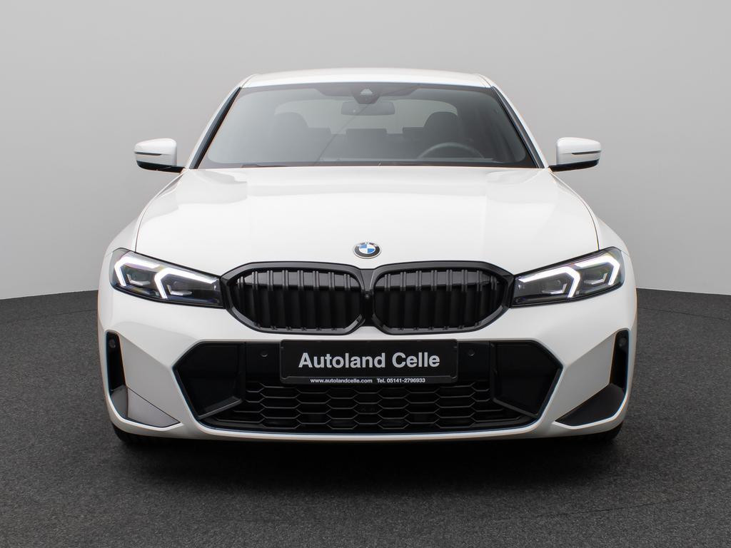 BMW 3 Serie 320 M-Sport Sedan 320i