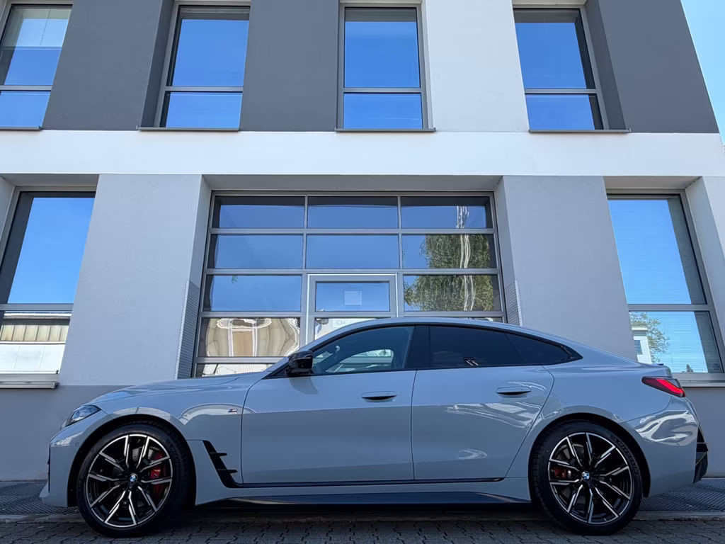 BMW M440
