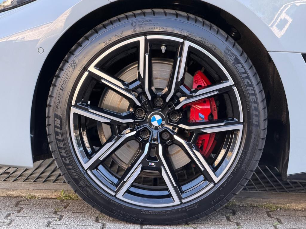 BMW M440