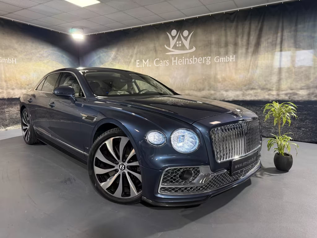 Bentley Flying Spur V8