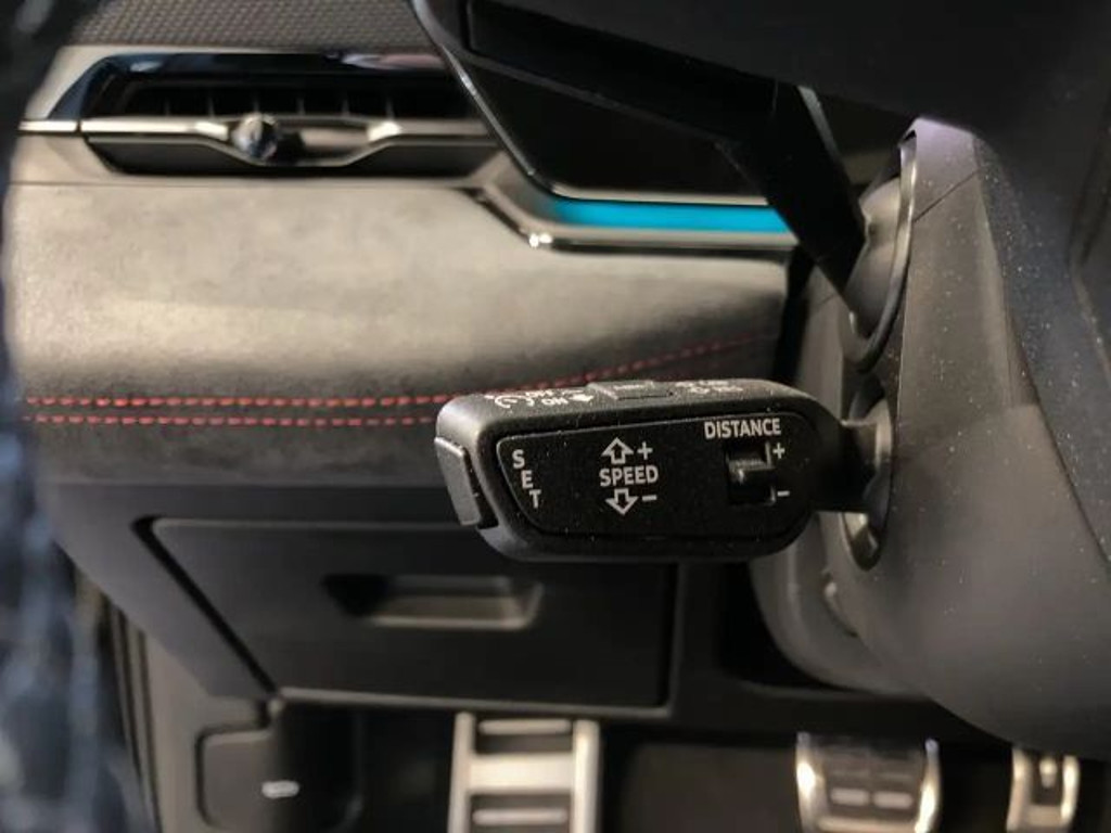 Audi S6 e-tron