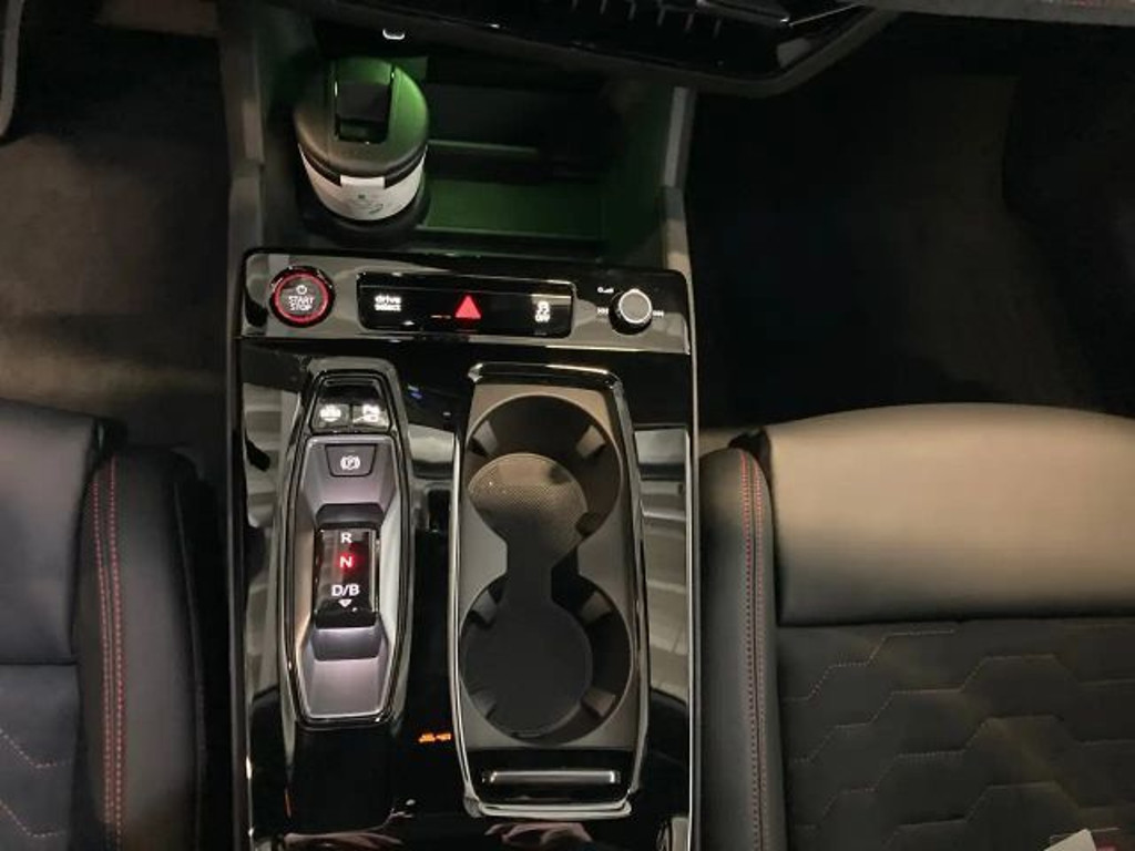 Audi S6 e-tron