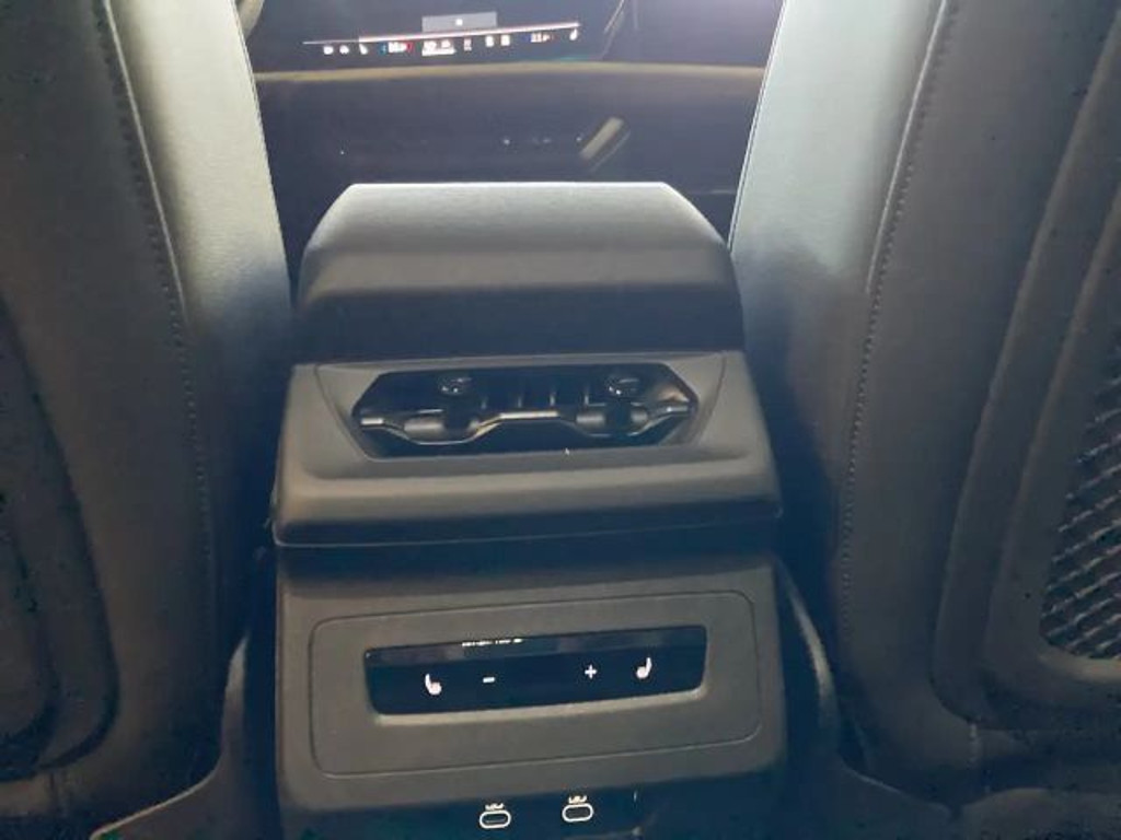 Audi S6 e-tron