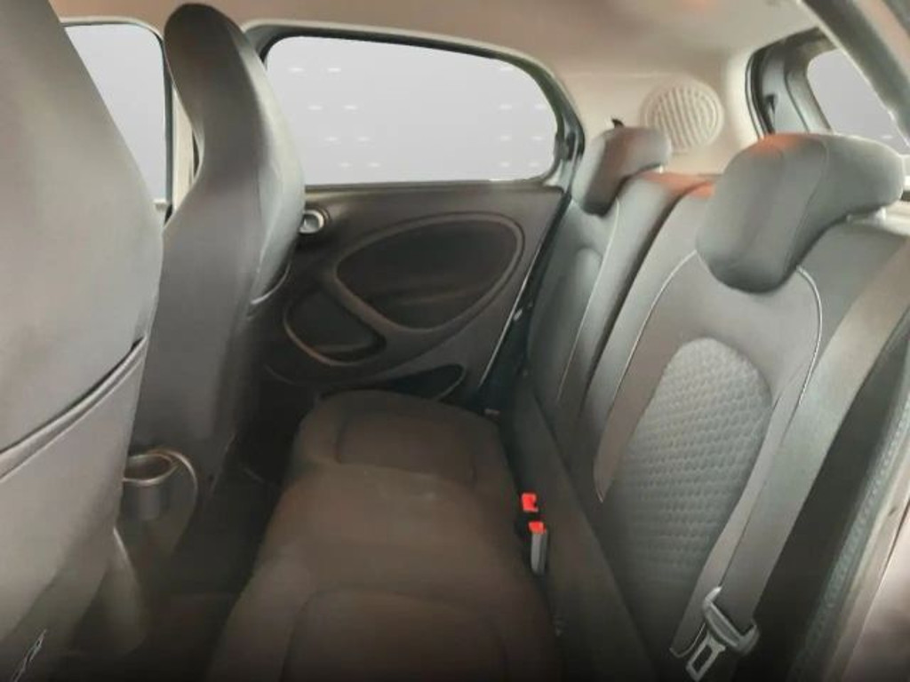 Smart EQ forfour