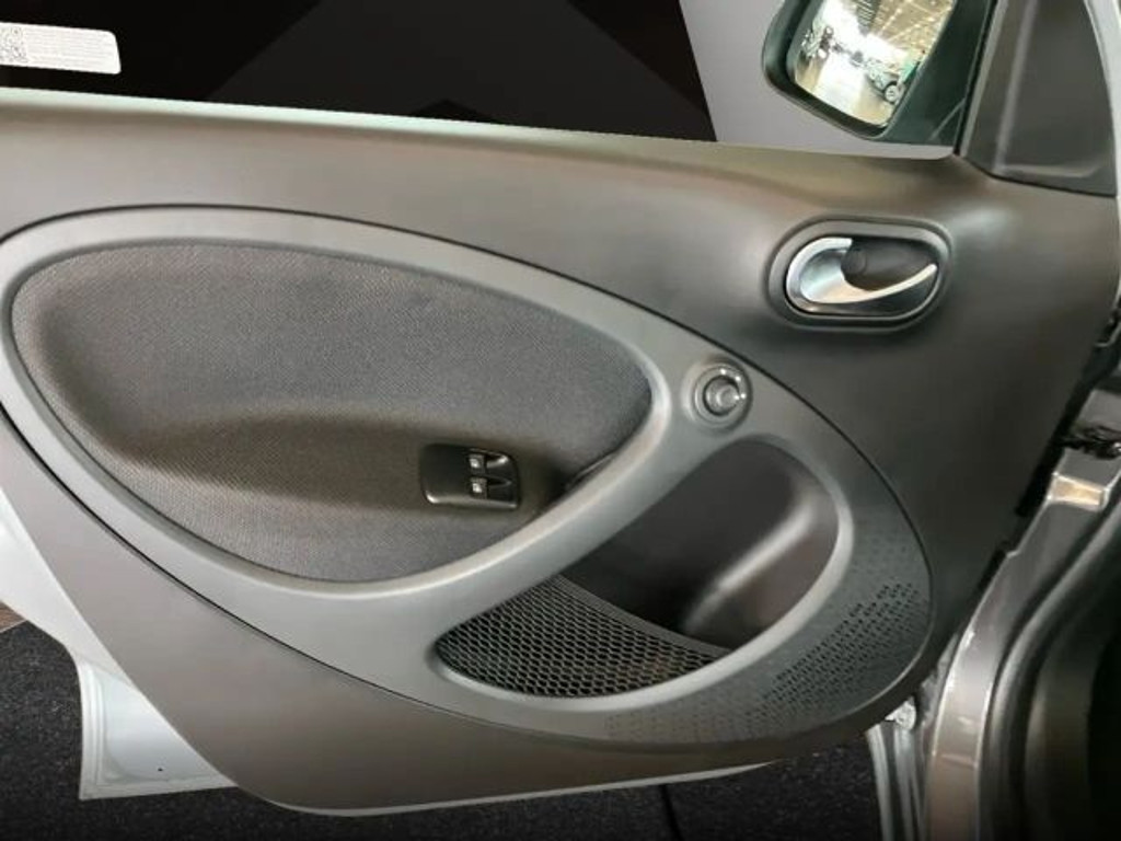 Smart EQ forfour