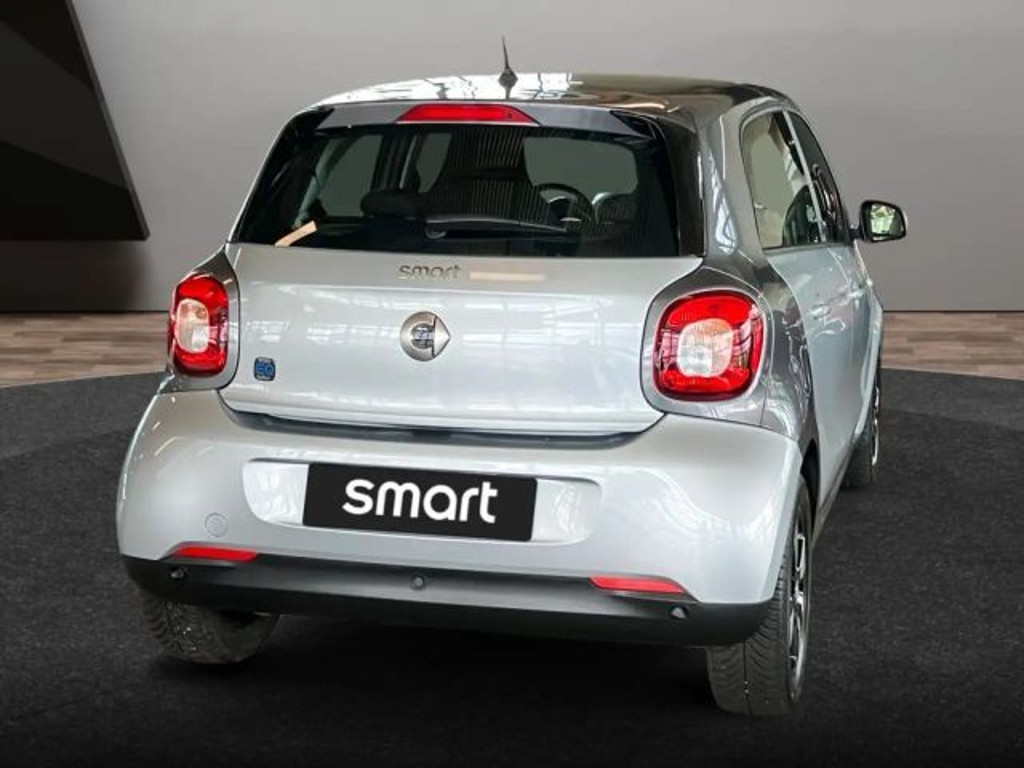 Smart EQ forfour