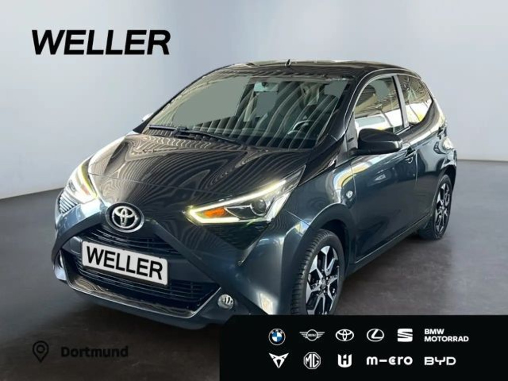 Toyota Aygo Team D Hatchback X-play Play
