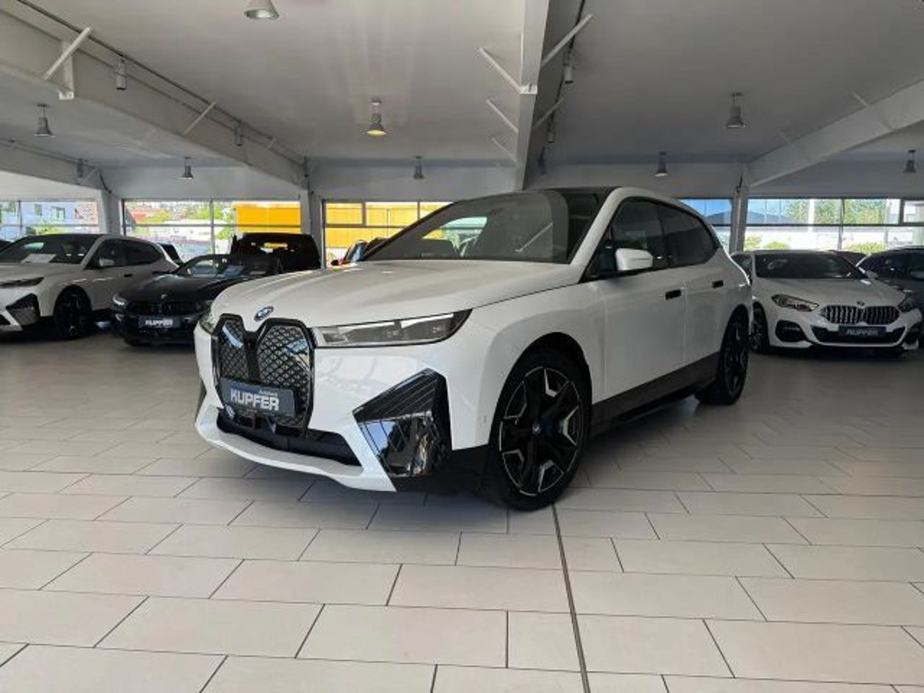 BMW iX xDrive50