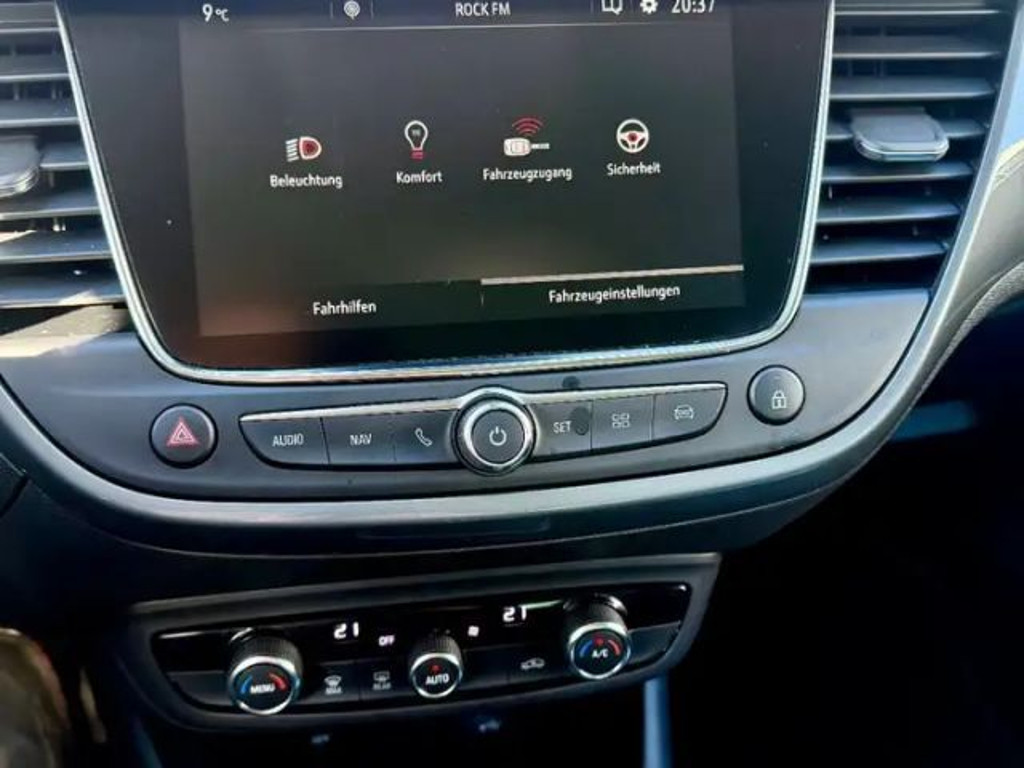 Opel Crossland X