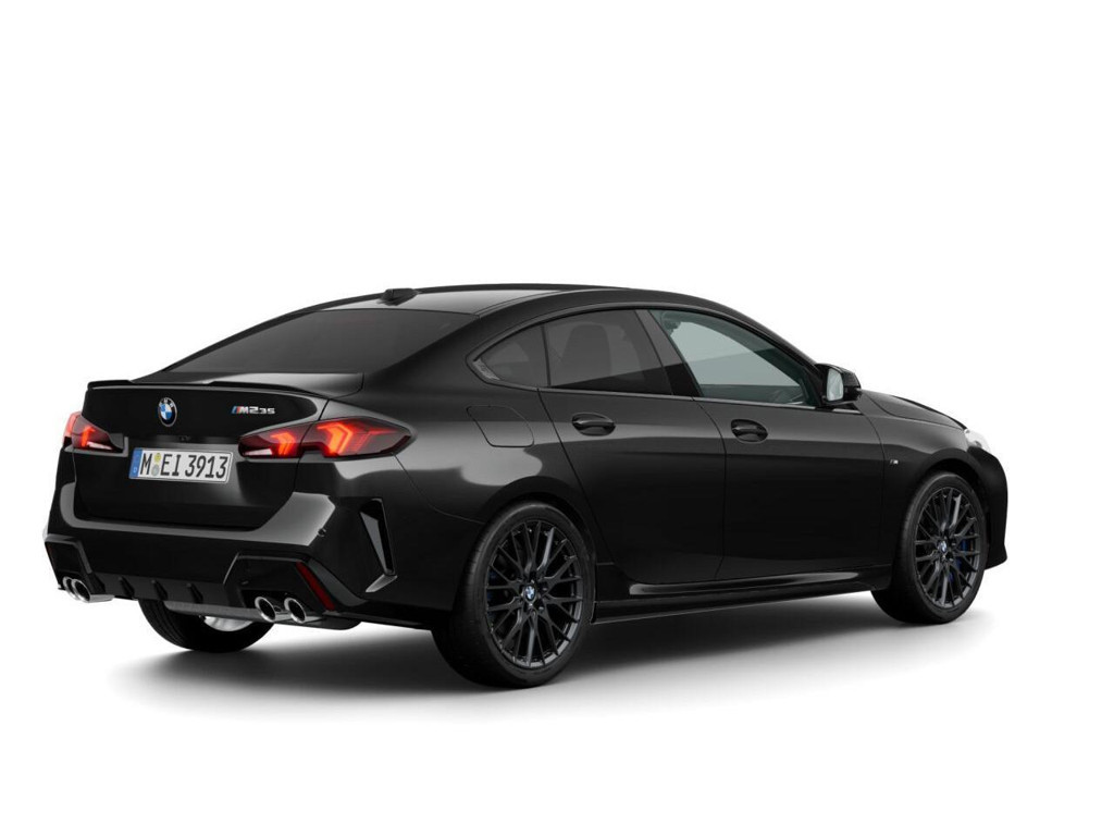 BMW M235