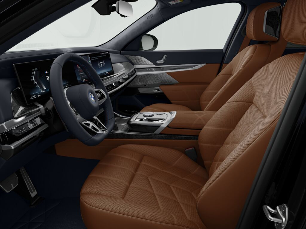 BMW M760