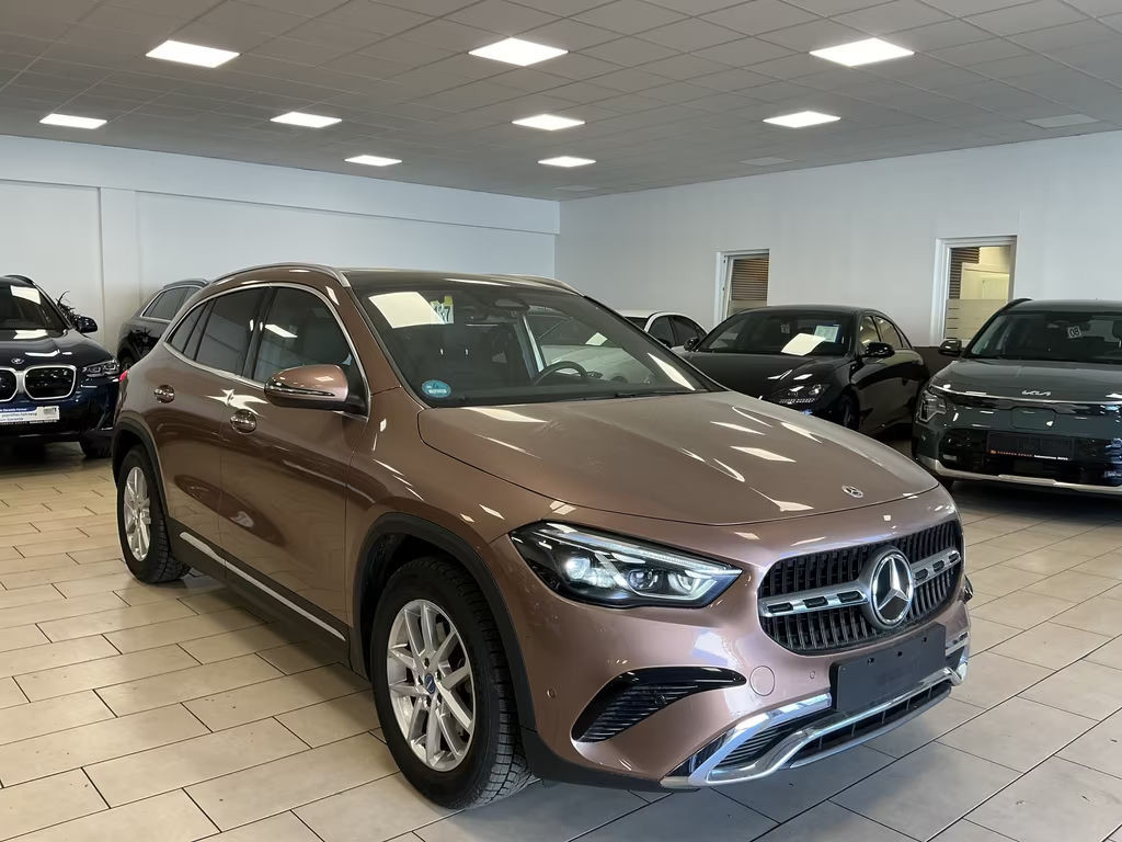 Mercedes-Benz GLA-Klasse GLA 200 Advanced Plus*Pano*ACC*Ambiente*SHZ*MBUX