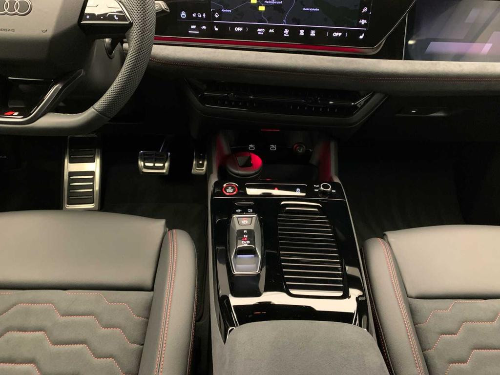 Audi S6 e-tron