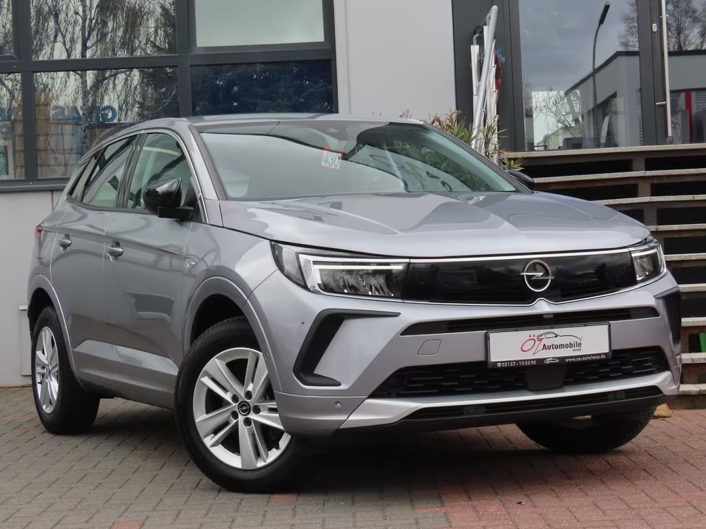 Opel Grandland Grandland 1.2 Autom. Leder Klimaauto. CarPlay