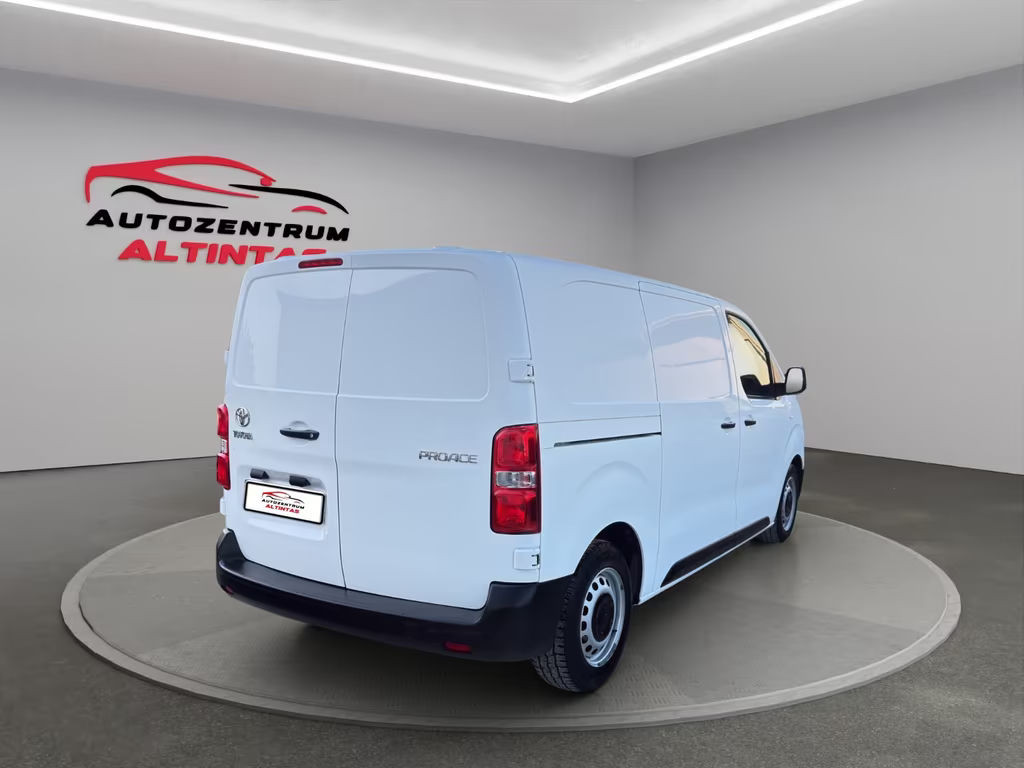 Toyota Proace (Verso)