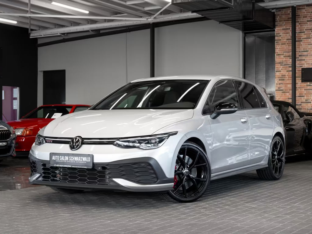 Volkswagen Golf GTI Style