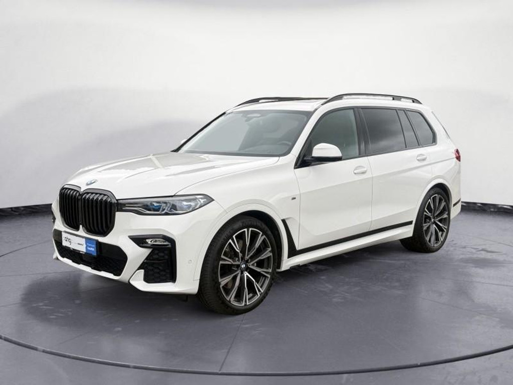 BMW X7 M50i