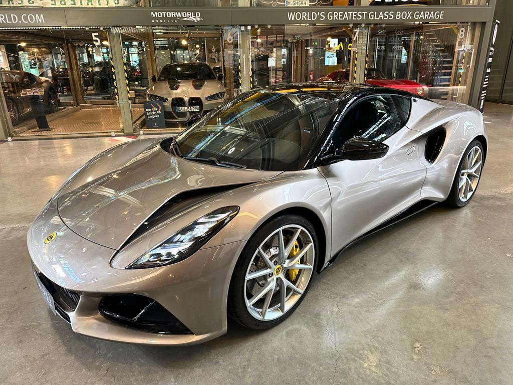 Lotus Emira