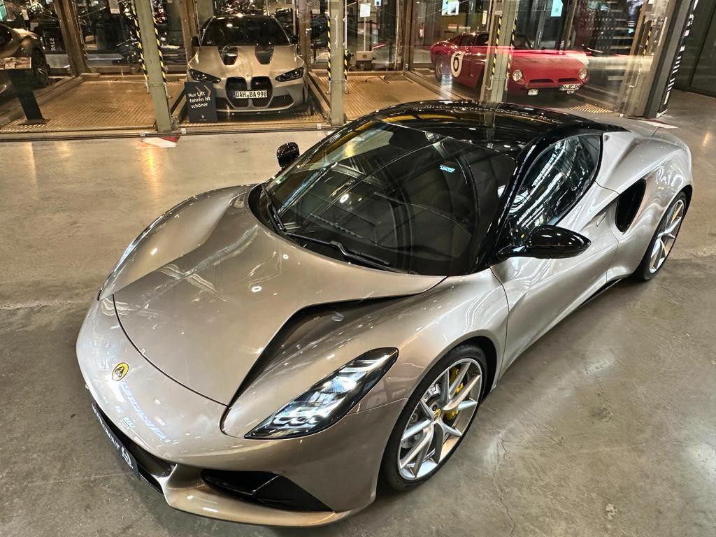 Lotus Emira