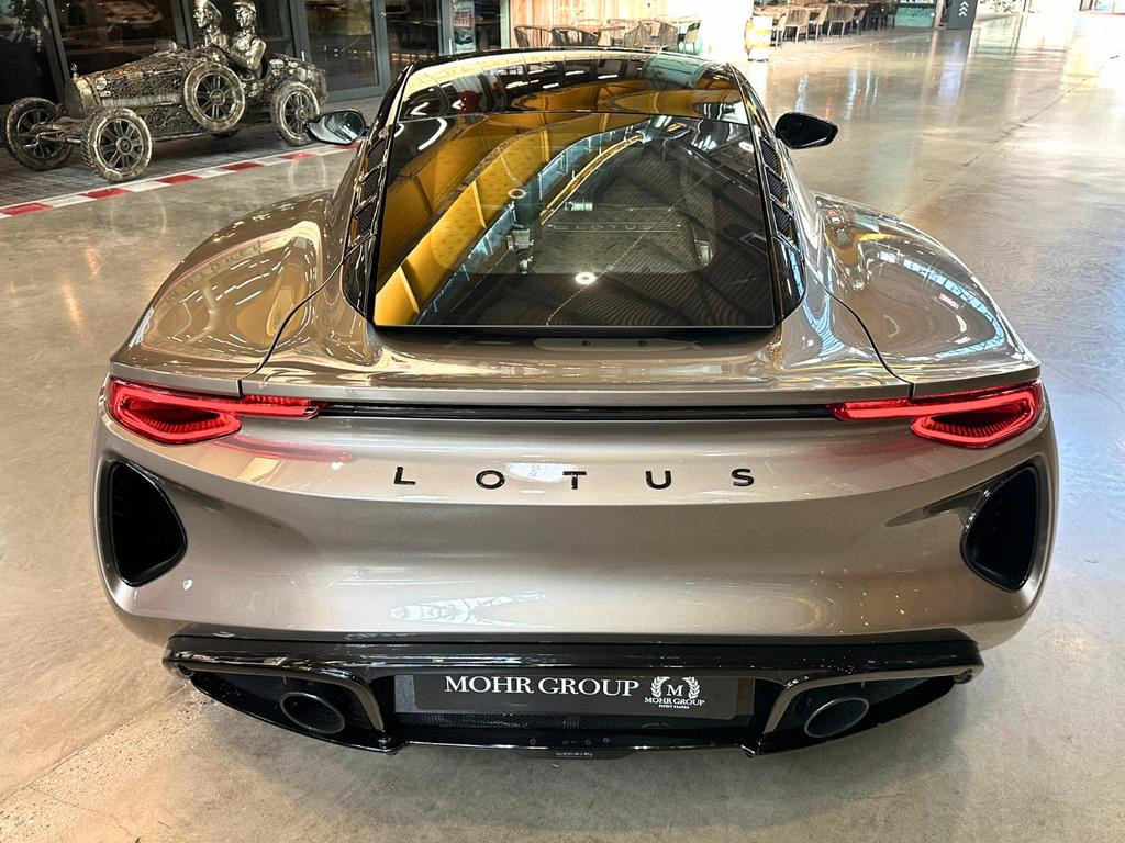 Lotus Emira
