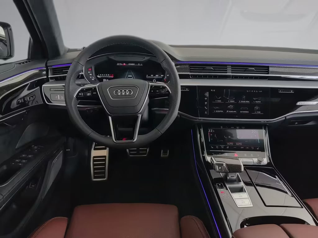 Audi S8