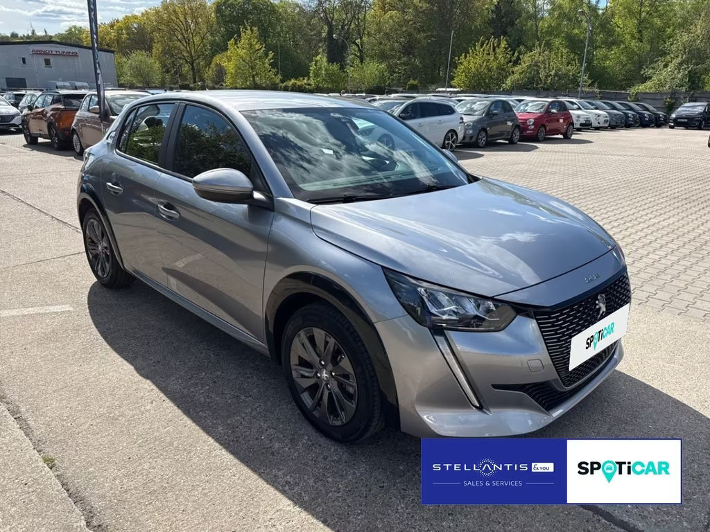 Peugeot e-208