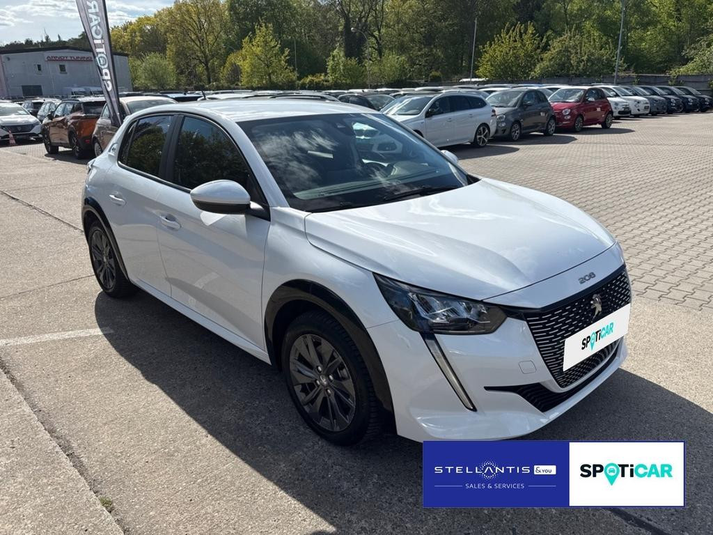 Peugeot e-208