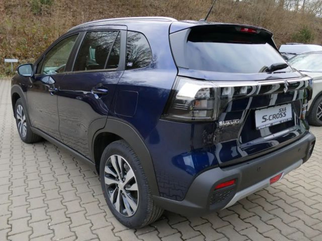 Suzuki S-Cross