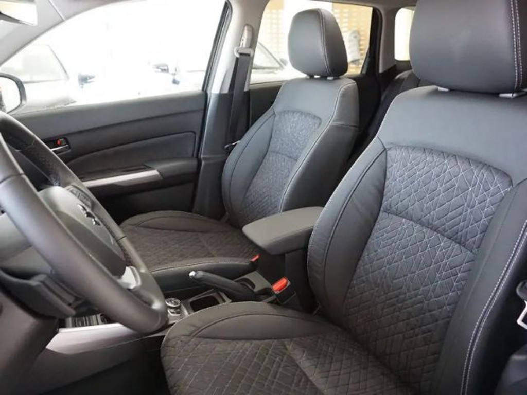 Suzuki Vitara Comfort 4x4 Hybrid