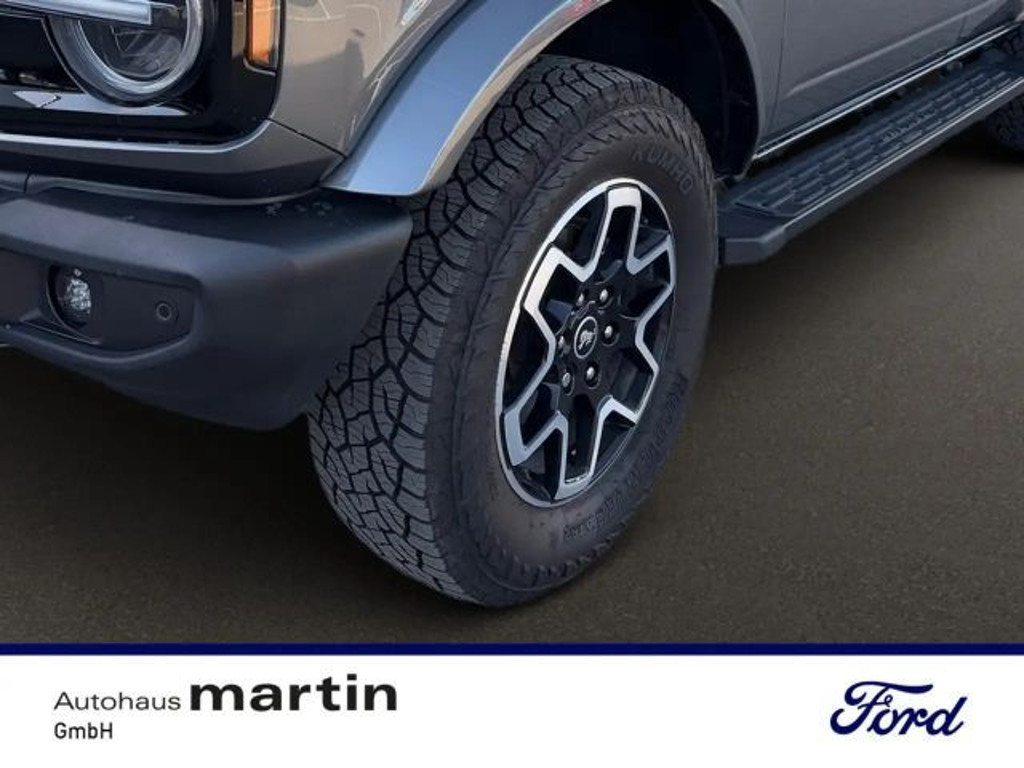 Ford Bronco