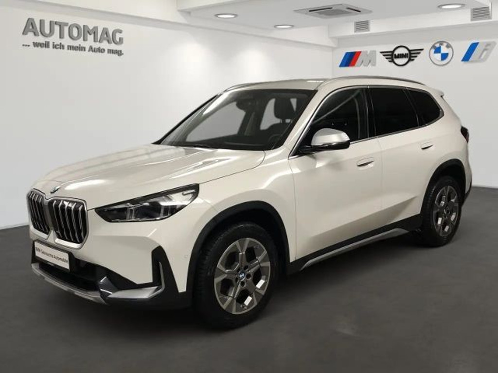 BMW X1 xDrive23d X-Line*AHK*DrivingAssistPlus*ad.LED*Komf