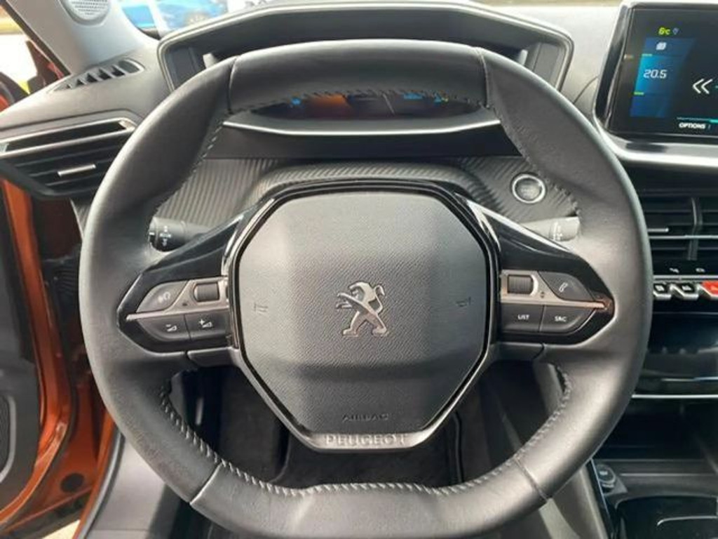 Peugeot e-2008