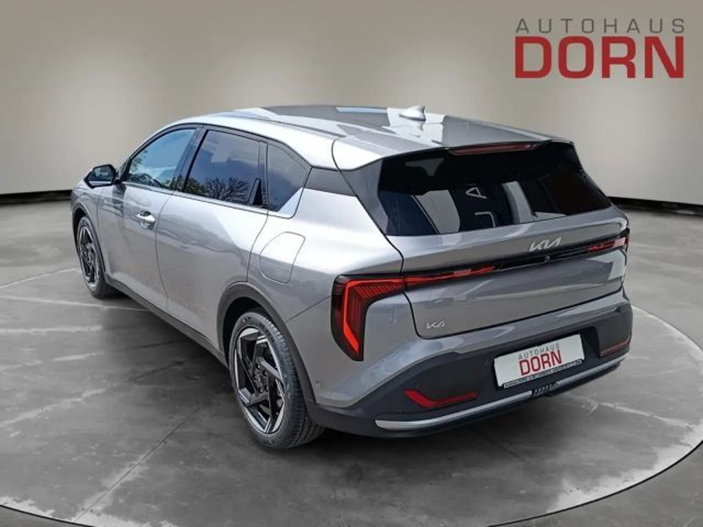 Kia K4