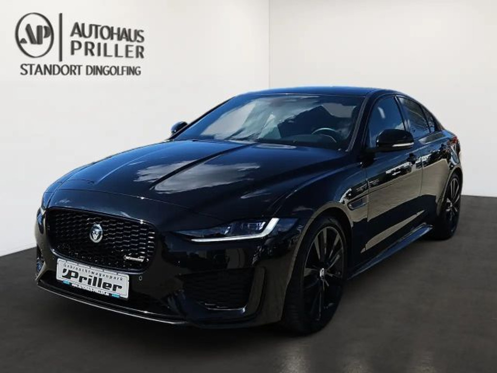 Jaguar XE R-Dynamic SE P250