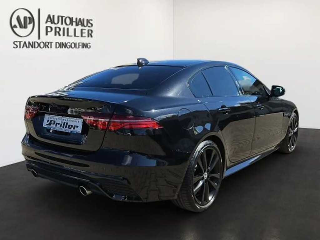 Jaguar XE